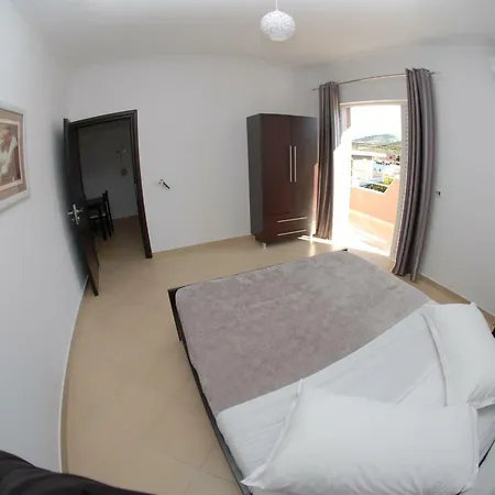 Lejlighedshotel Klejvi *